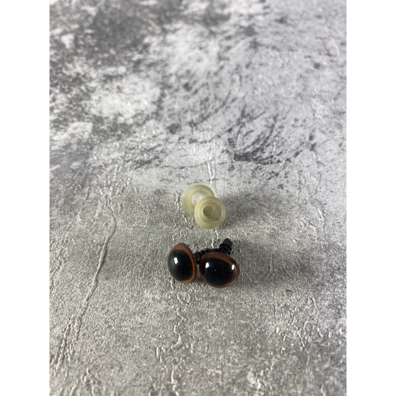 Spalvotos plastikinės akys 10 mm