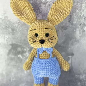 Nėrimo rinkinys „Zuikis stačiaausis“ – rankų darbo kūryba